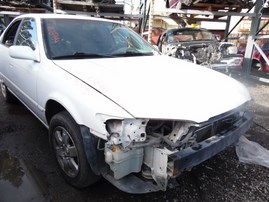 1997 TOYOTA CAMRY LE WHITE 2.2L AT Z18444